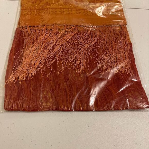 Womens red And Gold Scarf New - Picture 7 of 7